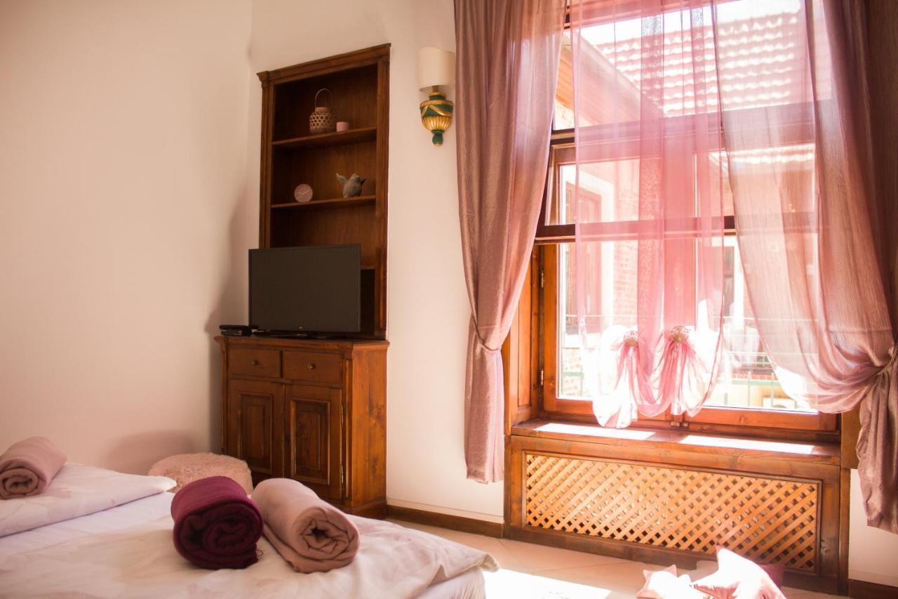 9 Stylish Suite In Unirii Square Тімішоара Екстер'єр фото
